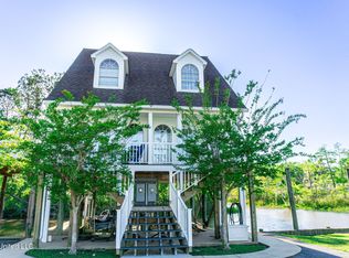 1105 Stanfield Point Rd #B, Gautier, MS 39553