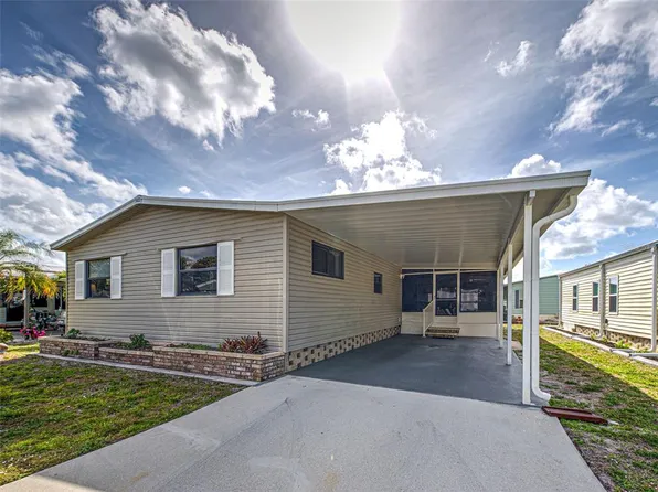 148 N Fiji Cir, Englewood, FL 34223