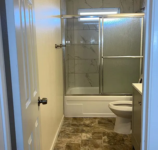 962 W Center St — Photo 33