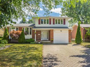 22 Milford Cres, London, ON N5X1A8