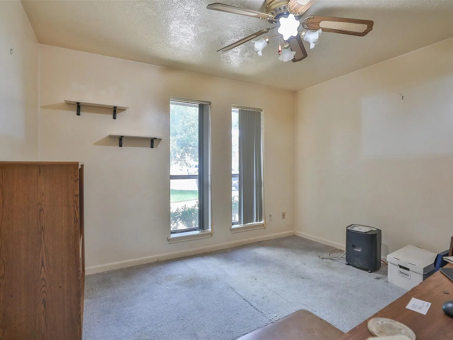 3 bed, 2.0 bath, 1831 sqft, $2,100 — Photo 4
