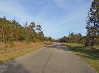 August Ln, Lucedale, MS 39452