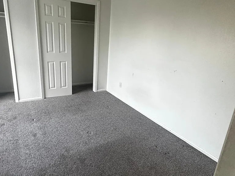 1315 Estes St #16-C — Photo 11