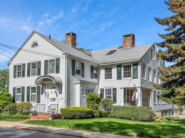 27 North Main Street #8, Essex, CT 06426