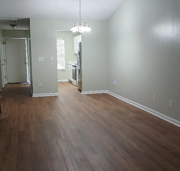 10 Leigh Place Dr — Photo 2