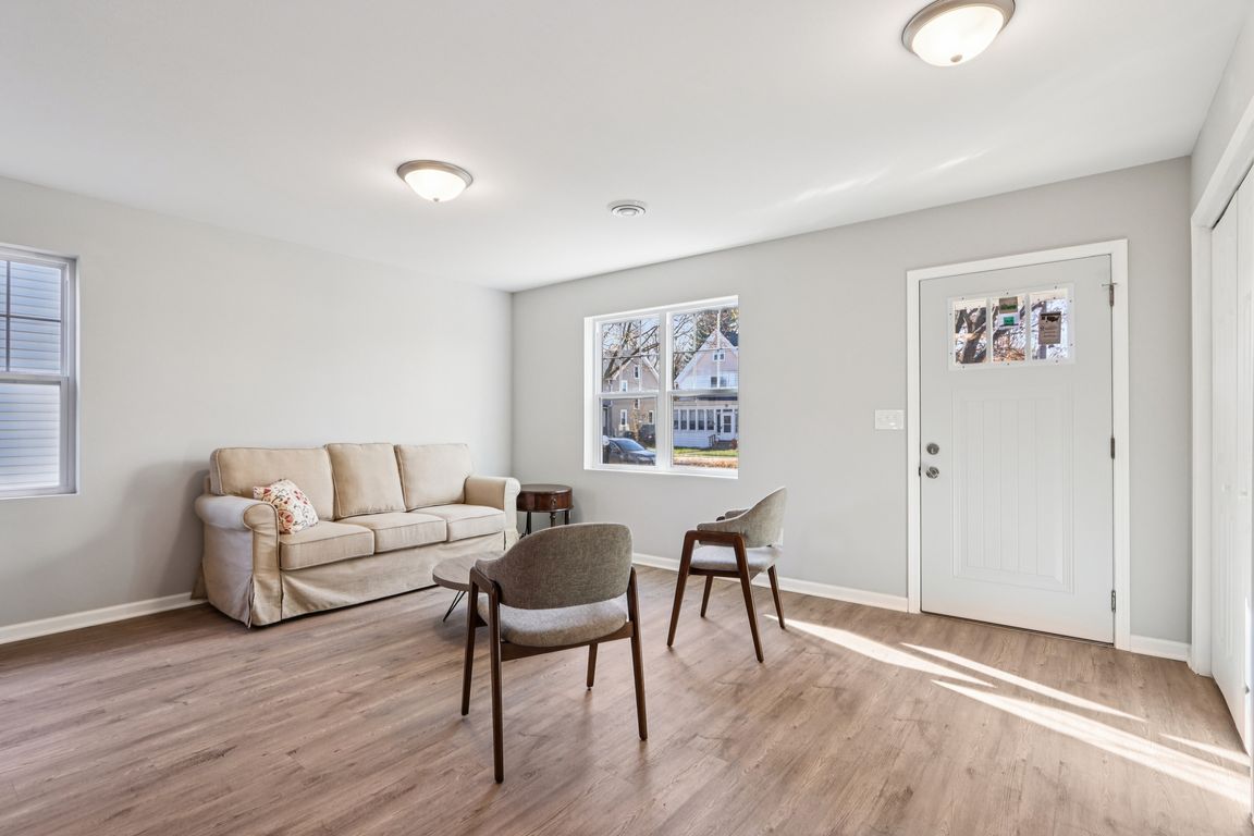 next background image