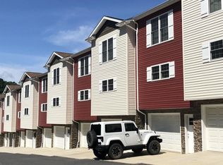 2 Cattail Cir, Morgantown, WV 26505