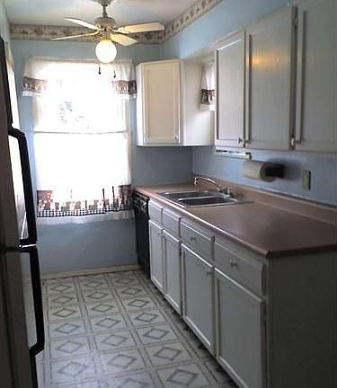 5th image of 4269 W 137th St