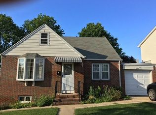 17 Elizabeth Ct, Secaucus, NJ 07094