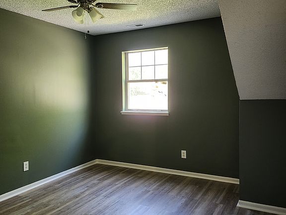 4th image of 921 6th Ave #921