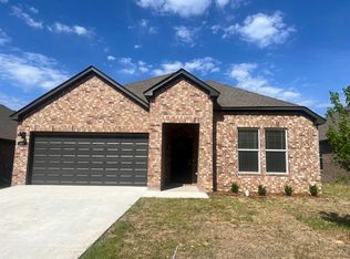 619 Riley Ln, Maumelle, AR 72113