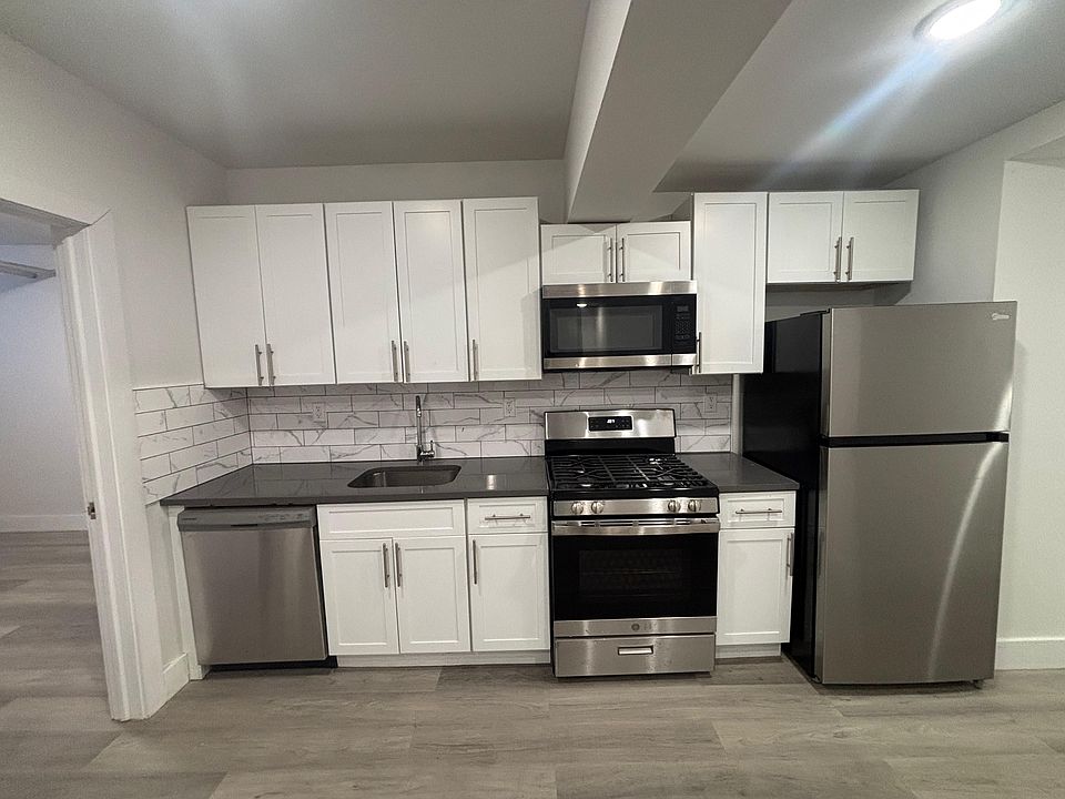 1st image of 548 Bergen Ave #B2e
