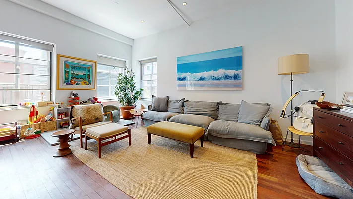 Rented by Bond New York | media 5