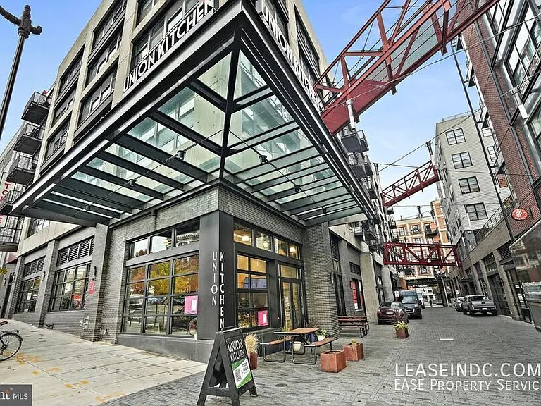 1625 Eckington Pl NE #321 — Photo 31