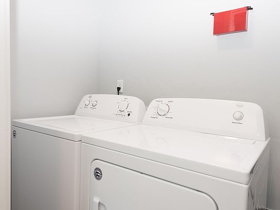 3rd image of 5811 N Coffey St #5739