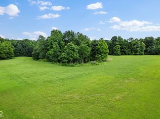 3039 Falcon Crest Dr, Martinsville, IN
