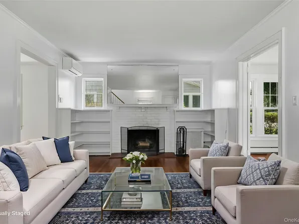 151 Hillcrest Avenue, Manhasset, NY 11030