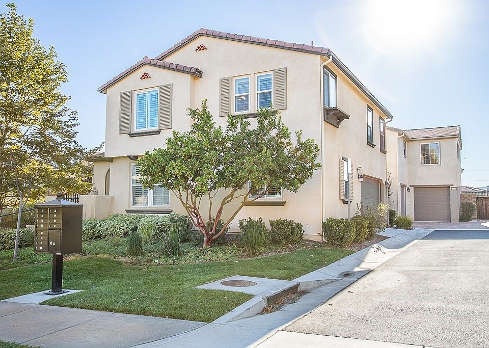 1st image of 28474 Camino Del Arte Dr