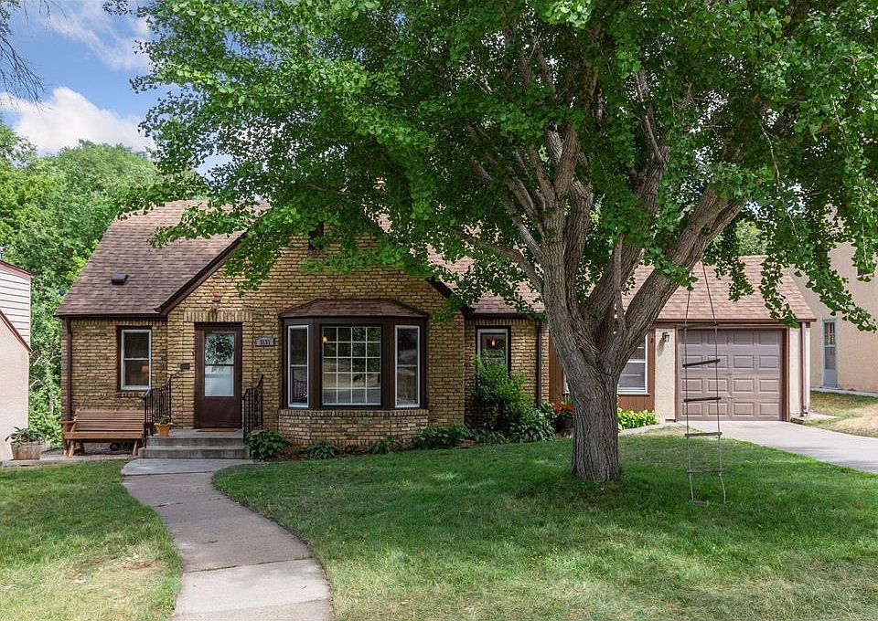 Charming curb appeal