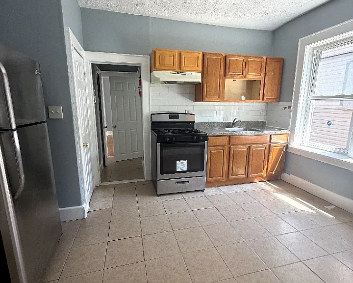 193 Munn Ave #R1 — Photo 1