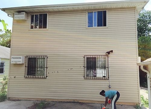 4th image of 121-11 192 St