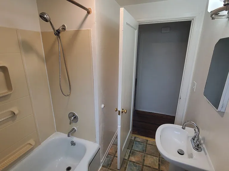 Johnson Duplex — Photo 9