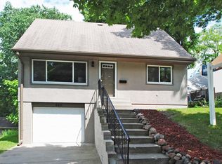 686 Harvard St, Saint Paul, MN 55107