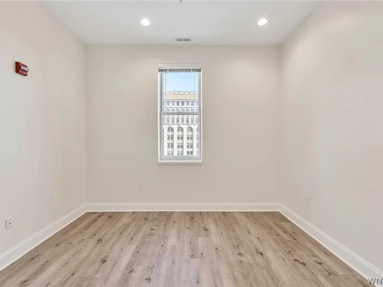 251 Main St #404 — Photo 17