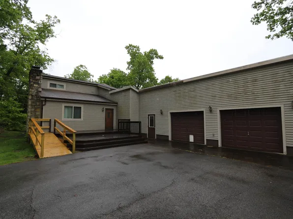 104 Joyce Rd, Kenova, WV 25530