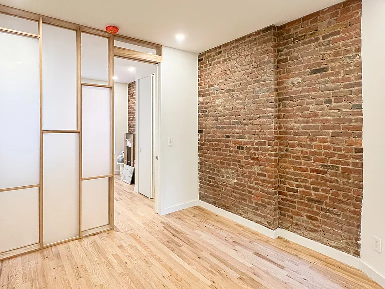 200 Mott St #12A — Photo 2