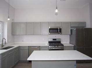 103 Westford St #1A, Chelmsford, MA 01824