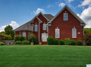 4904 Cove Valley Dr SE, Owens Cross Roads, AL 35763