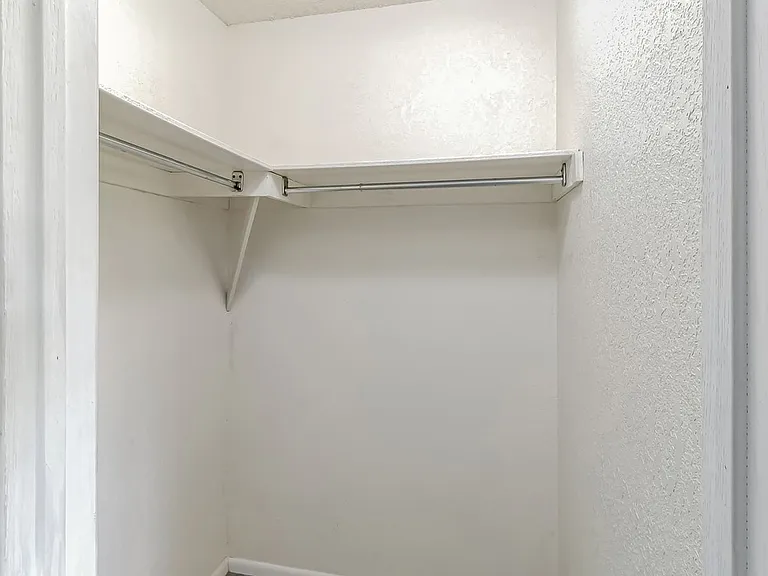 2915 Orchard Ave — Photo 18