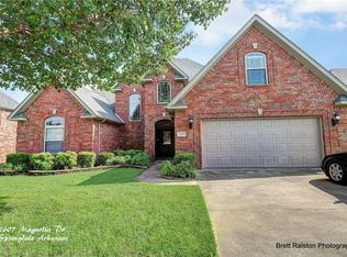2607 Magnolia Dr, Springdale, AR 72762
