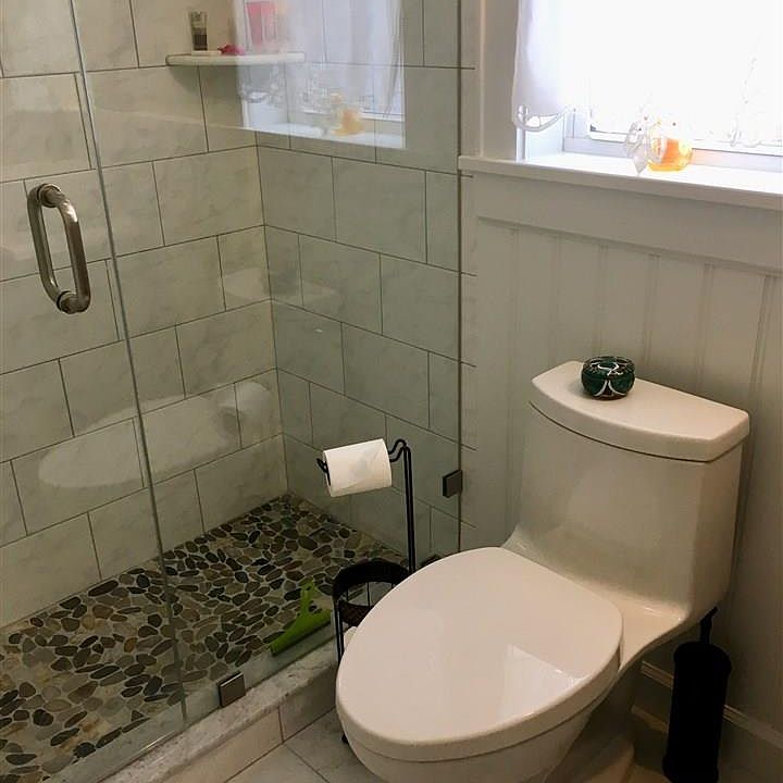 2nd image of 98 Catherine St