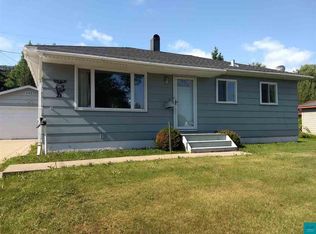 21 Arthur Cir, Silver Bay, MN 55614