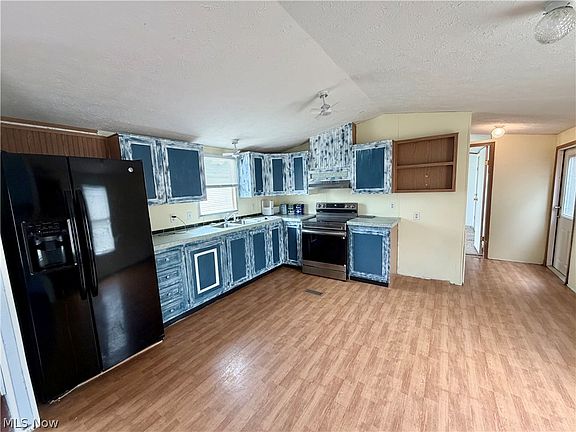 4th image of 5974 Cleveland Rd #18
