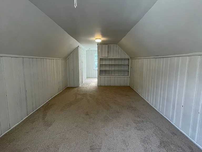 18601 Pembroke Ave — Photo 12