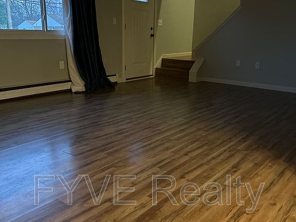 2nd image of 33469 Willowick Dr