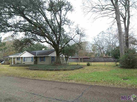 2nd image of 9621 N Parkview Dr