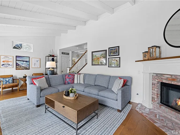 110 Pearl Ave — Photo 4