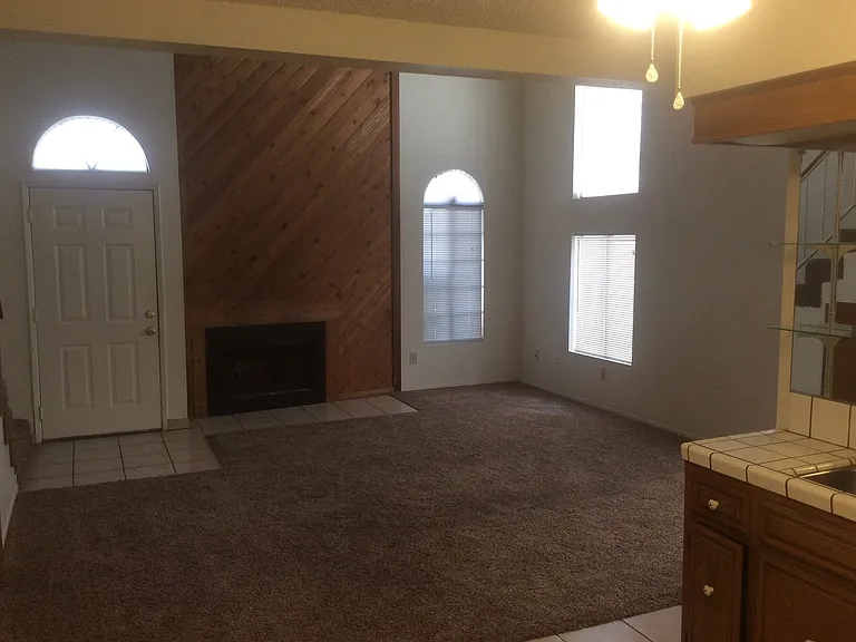 3520 Ashe Rd #1-4 — Photo 2
