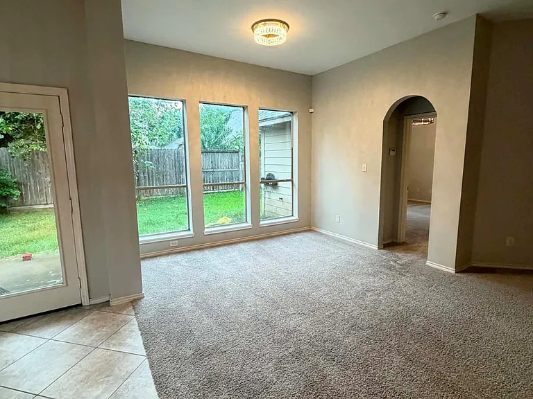 5607 Wagon Wheel Ln — Photo 11