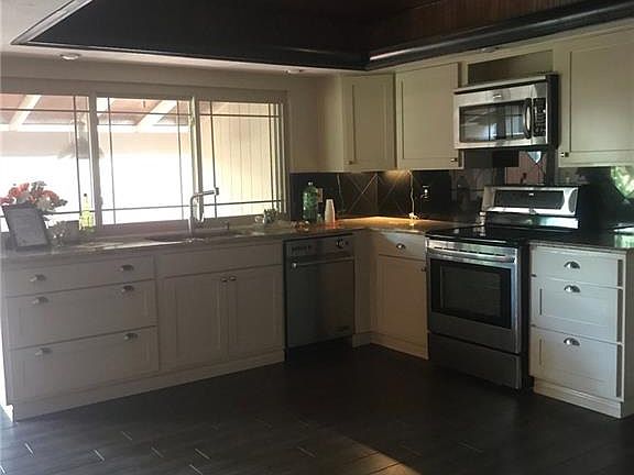 3rd image of 1005 Windy Meadow Dr