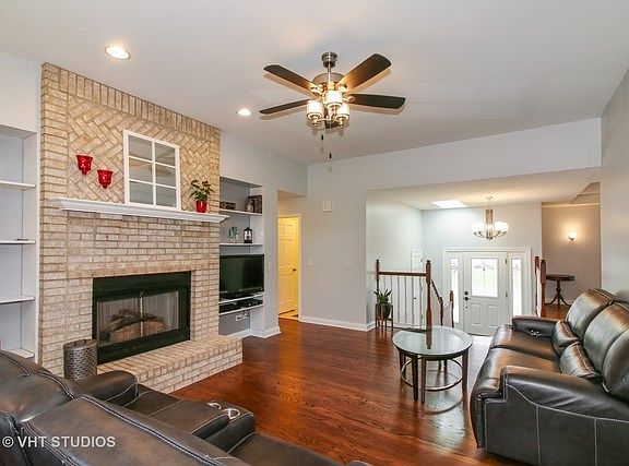 3rd image of 1359 Winslow Cir
