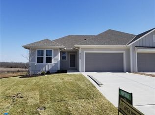 4989 146th St, Basehor, KS 66007