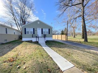 3674 Weber Rd, Saint Louis, MO 63125
