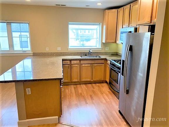 3rd image of 90 Oak Ave Unit 205