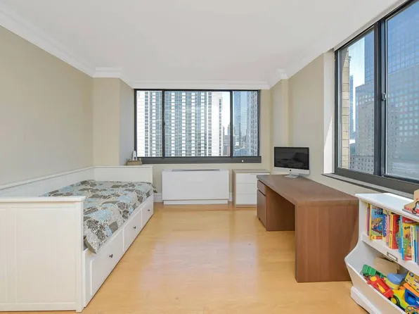 377 Rector Place image 12 of 25