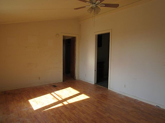 2nd image of 646 Peach Orchard Dr